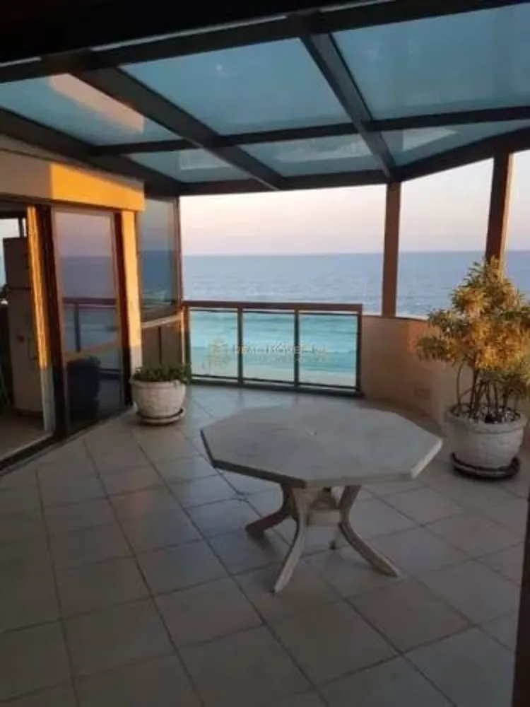 Apartamento, 3 quartos, 225 m² - Foto 1