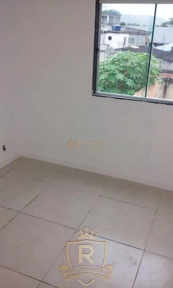 Casa à venda com 3 quartos, 100m² - Foto 3