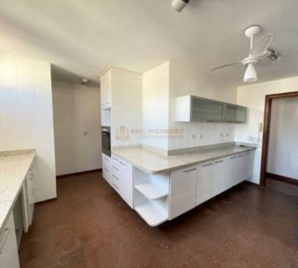 Apartamento à venda com 4 quartos, 170m² - Foto 4