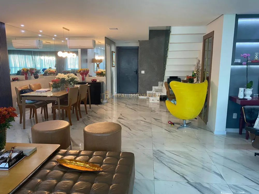 Apartamento, 3 quartos, 210 m² - Foto 2