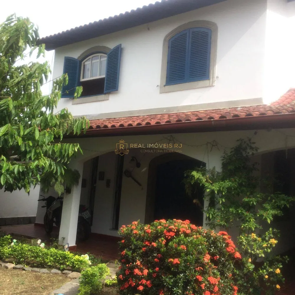 Casa, 4 quartos, 273 m² - Foto 1