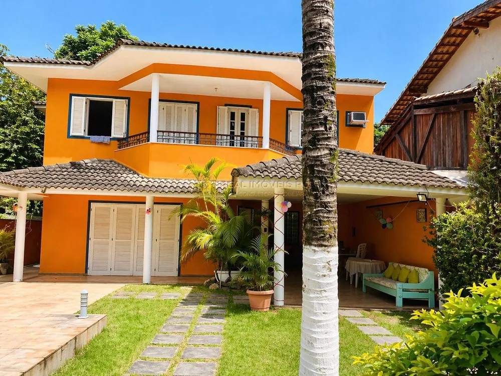 Casa, 5 quartos, 249 m² - Foto 1