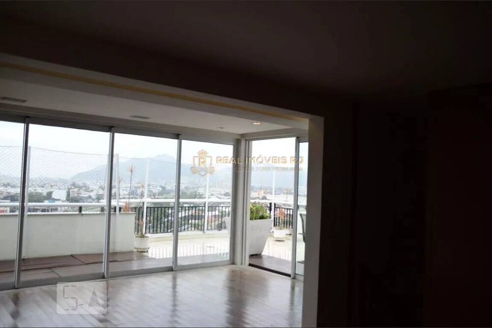 Cobertura, 3 quartos, 258 m² - Foto 3