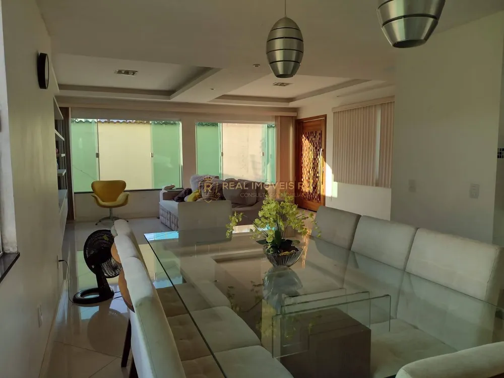 Casa, 3 quartos, 270 m² - Foto 1