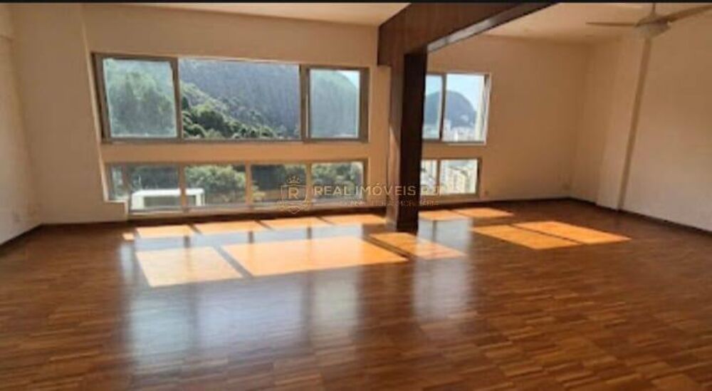 Apartamento à venda com 2 quartos, 100m² - Foto 1