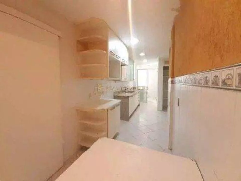 Apartamento à venda com 3 quartos, 210m² - Foto 8