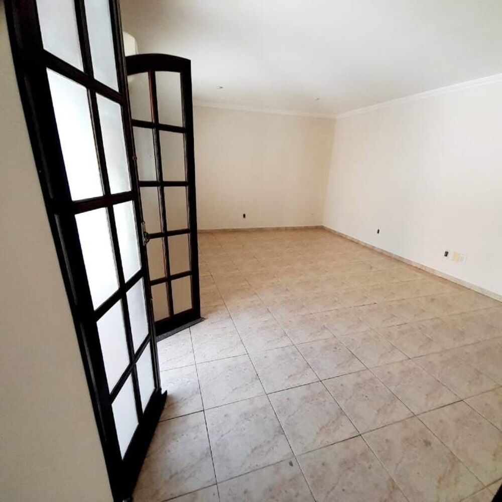 Casa, 5 quartos, 380 m² - Foto 1