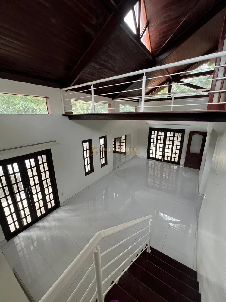 Casa, 6 quartos, 330 m² - Foto 1