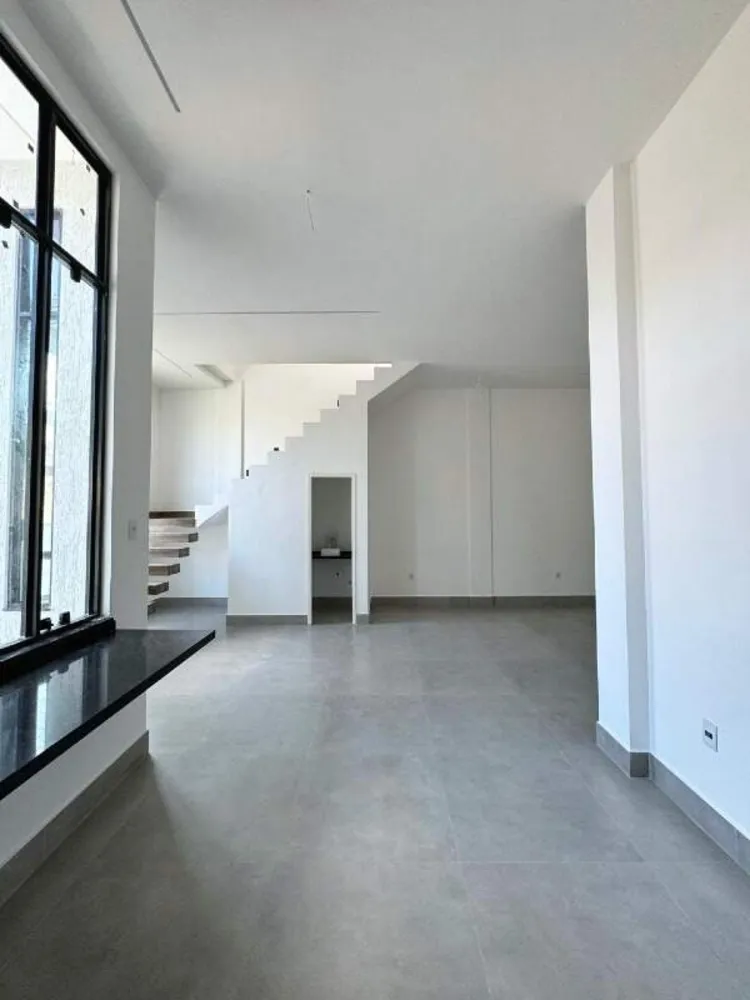 Casa, 3 quartos, 250 m² - Foto 28