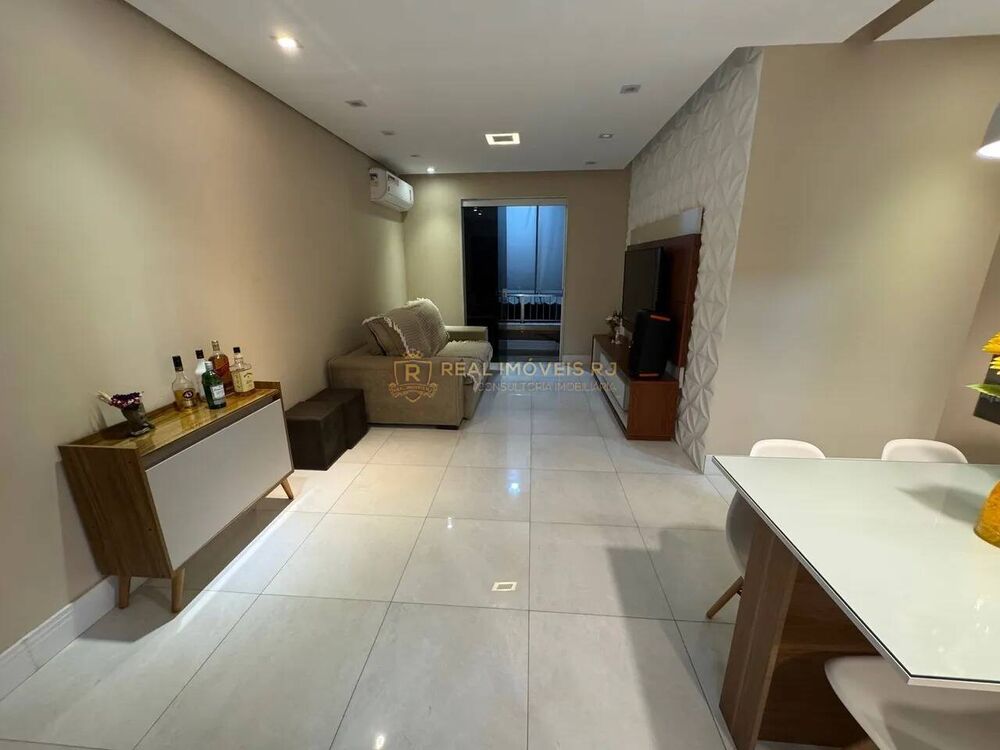 Apartamento à venda com 3 quartos, 73m² - Foto 2