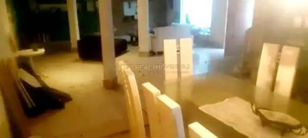 Casa, 5 quartos, 220 m² - Foto 1