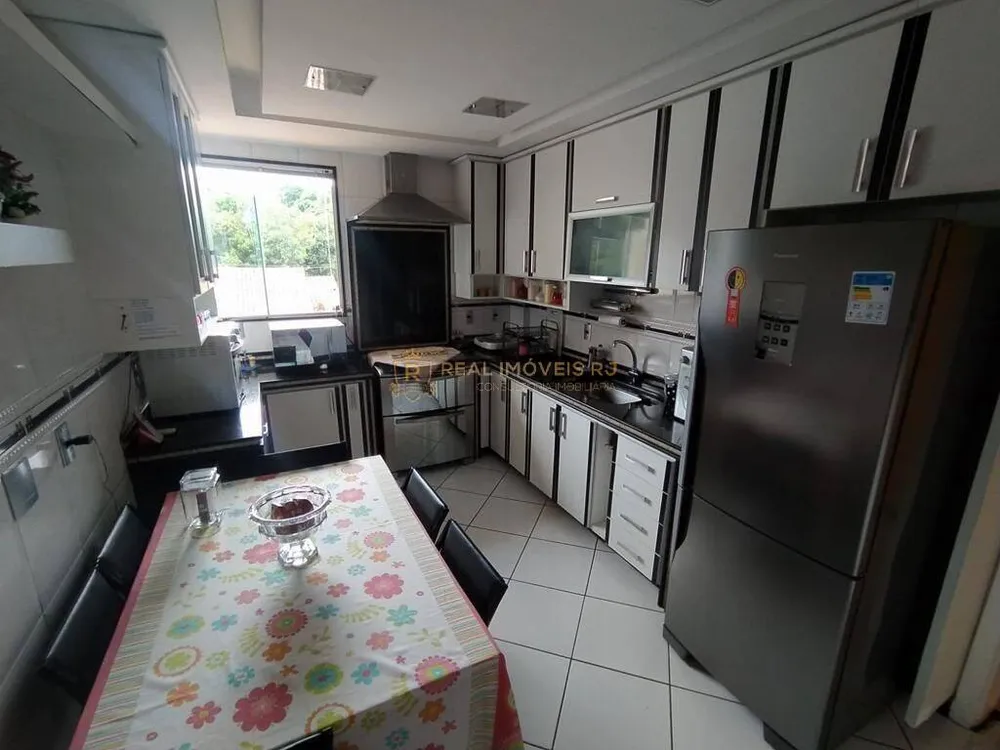 Casa, 3 quartos, 200 m² - Foto 1
