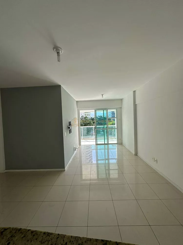 Apartamento à venda com 2 quartos, 92m² - Foto 2