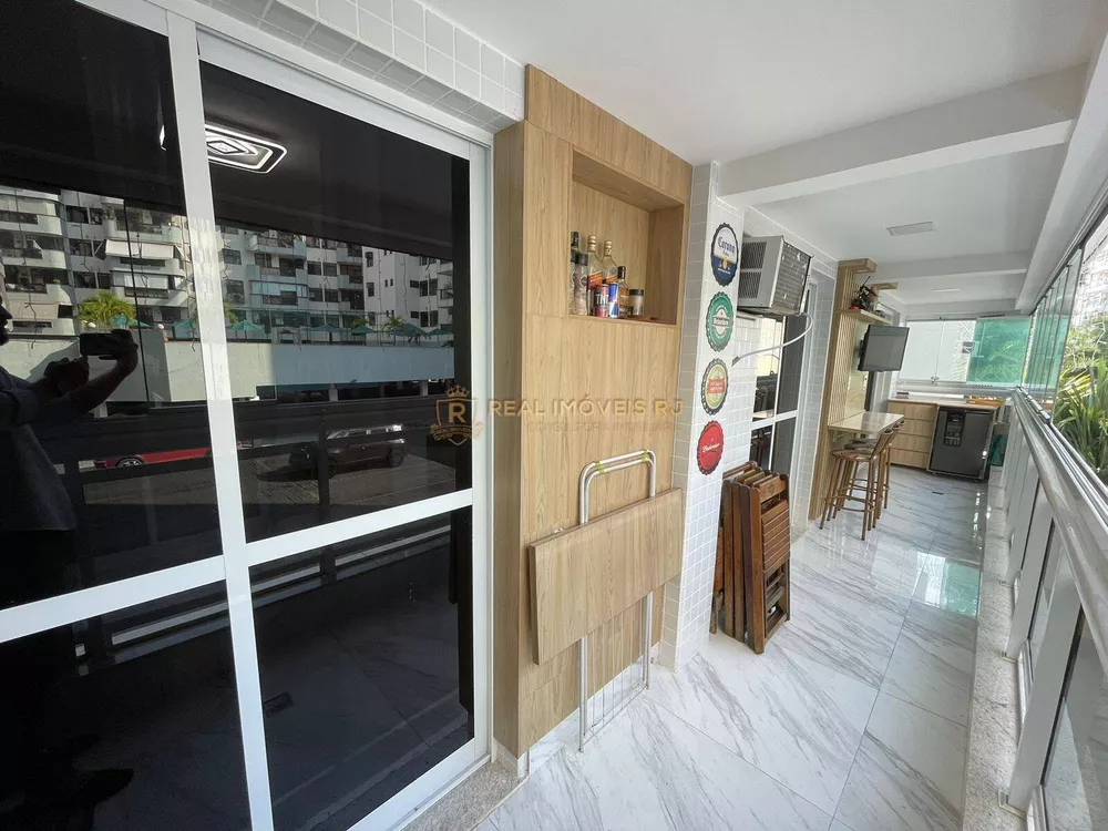 Apartamento à venda com 3 quartos, 97m² - Foto 17