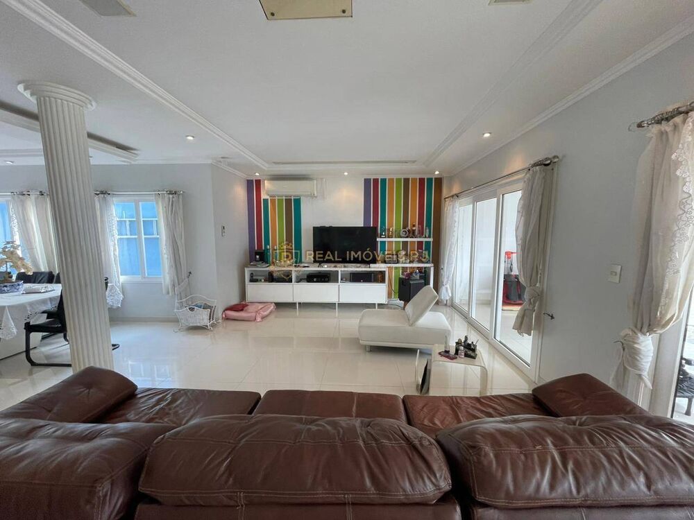 Casa, 3 quartos, 335 m² - Foto 2