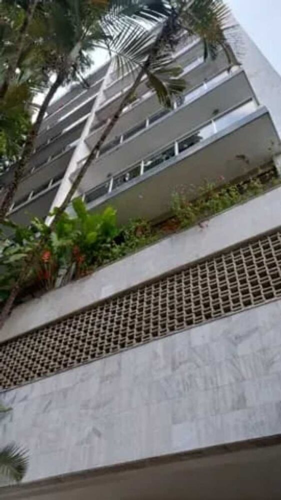 Apartamento à venda com 4 quartos, 150m² - Foto 4