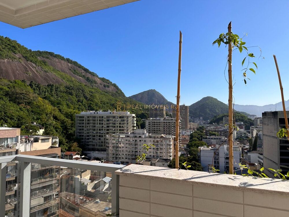 Cobertura à venda com 2 quartos, 77m² - Foto 1