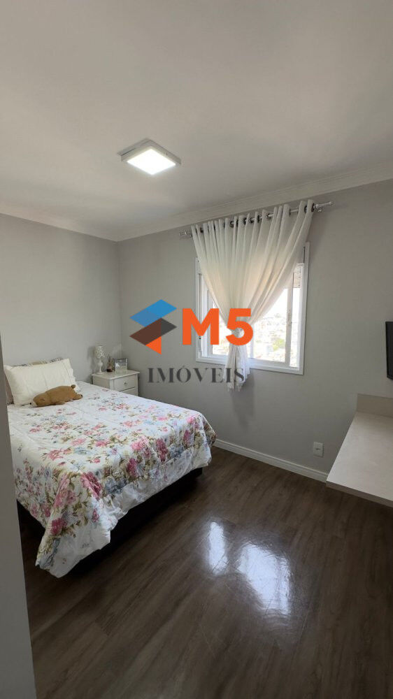 Apartamento à venda com 3 quartos, 71m² - Foto 1