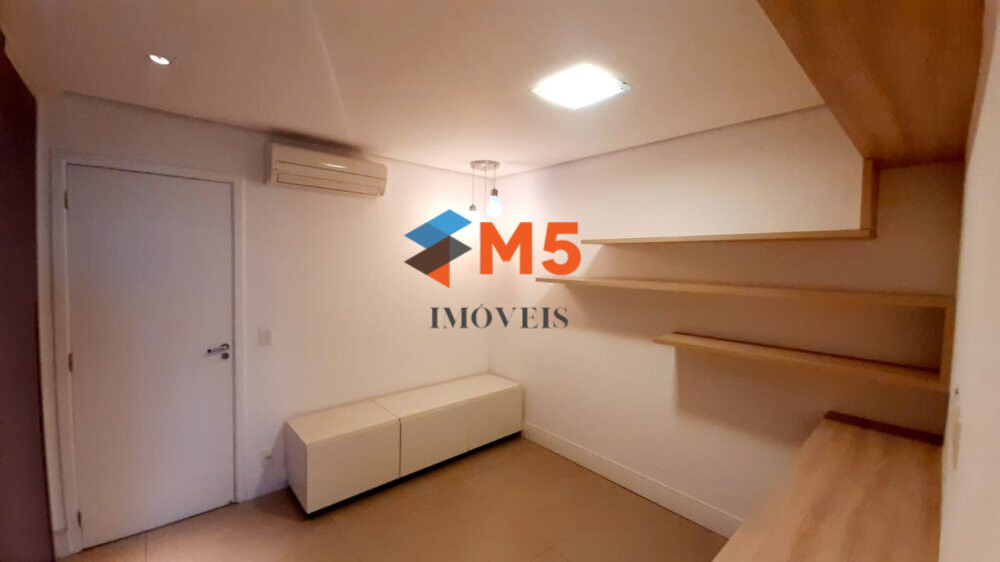Apartamento para alugar com 3 quartos, 202m² - Foto 12