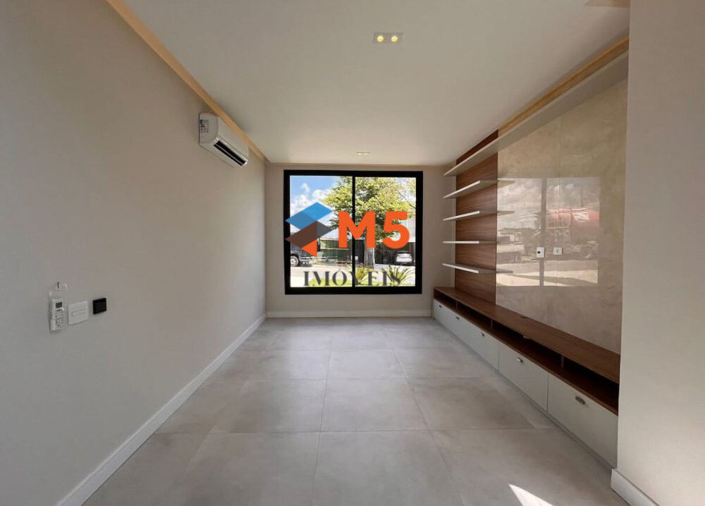 Casa à venda com 3 quartos, 535m² - Foto 2