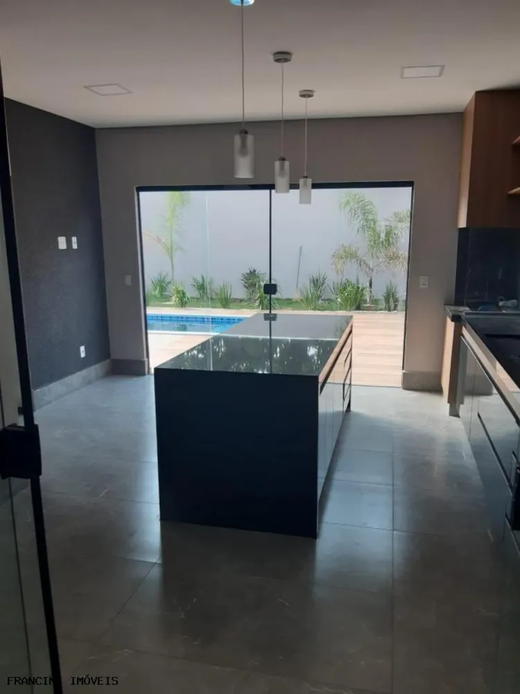 Casa, 3 quartos, 200 m² - Foto 4