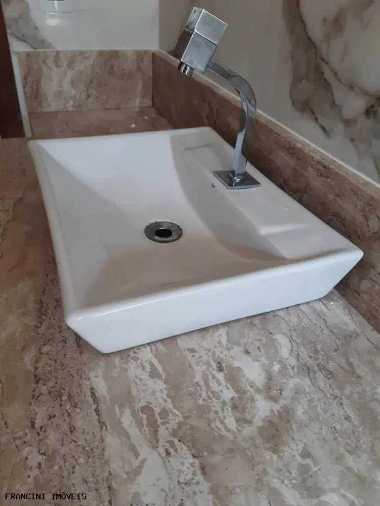 Casa, 3 quartos, 200 m² - Foto 13