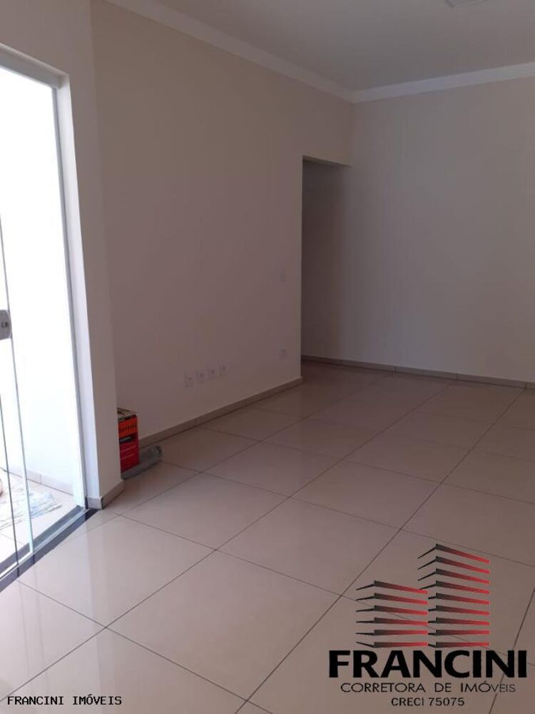 Chácara à venda com 2 quartos, 150m² - Foto 12