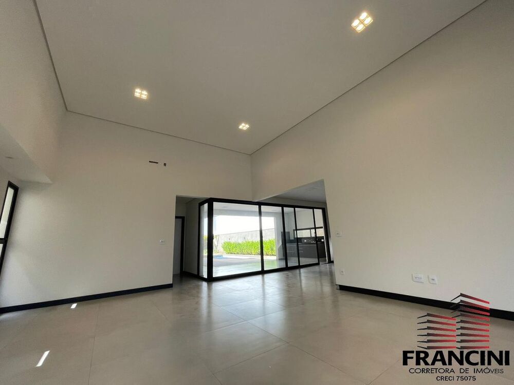 Casa de Condomínio à venda com 3 quartos, 300m² - Foto 2