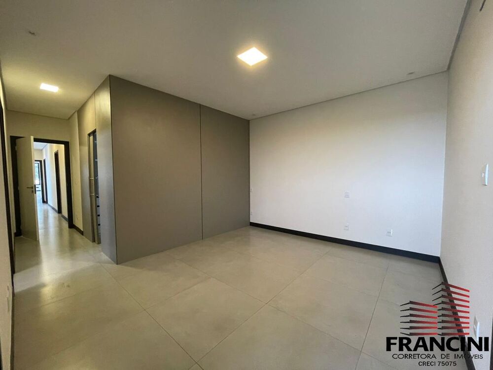 Casa de Condomínio à venda com 3 quartos, 300m² - Foto 4
