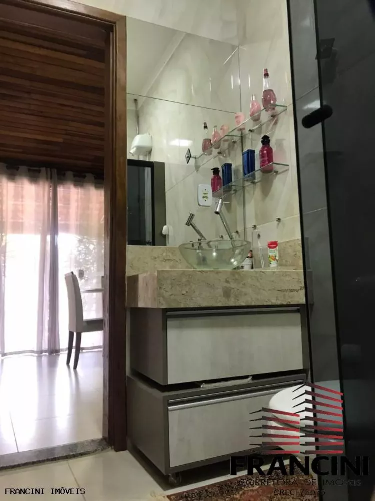 Chácara à venda com 2 quartos, 200m² - Foto 4