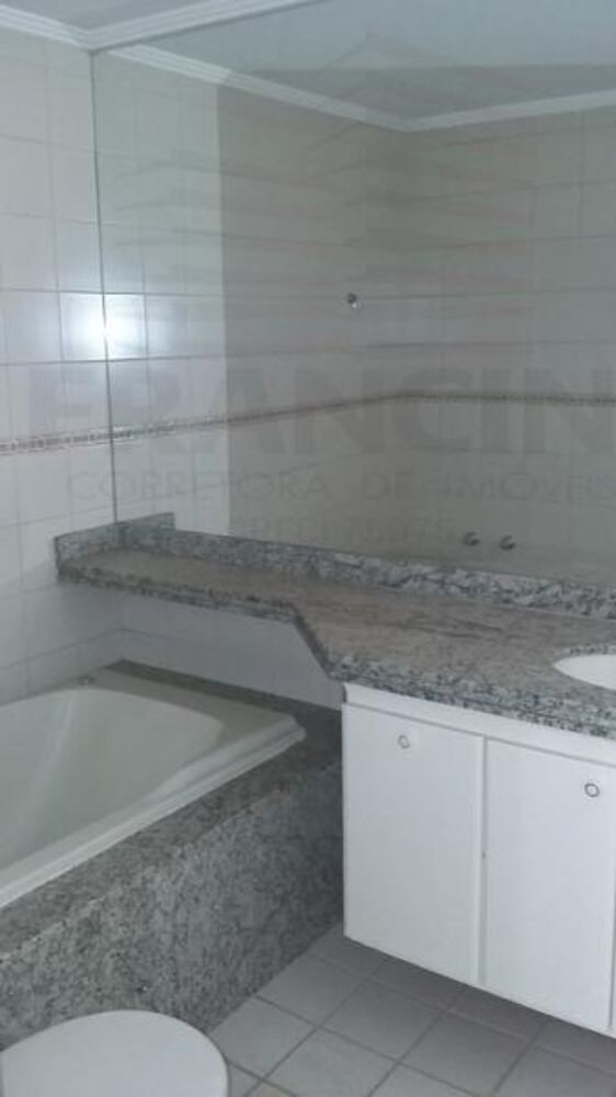 Apartamento à venda com 3 quartos, 150m² - Foto 9