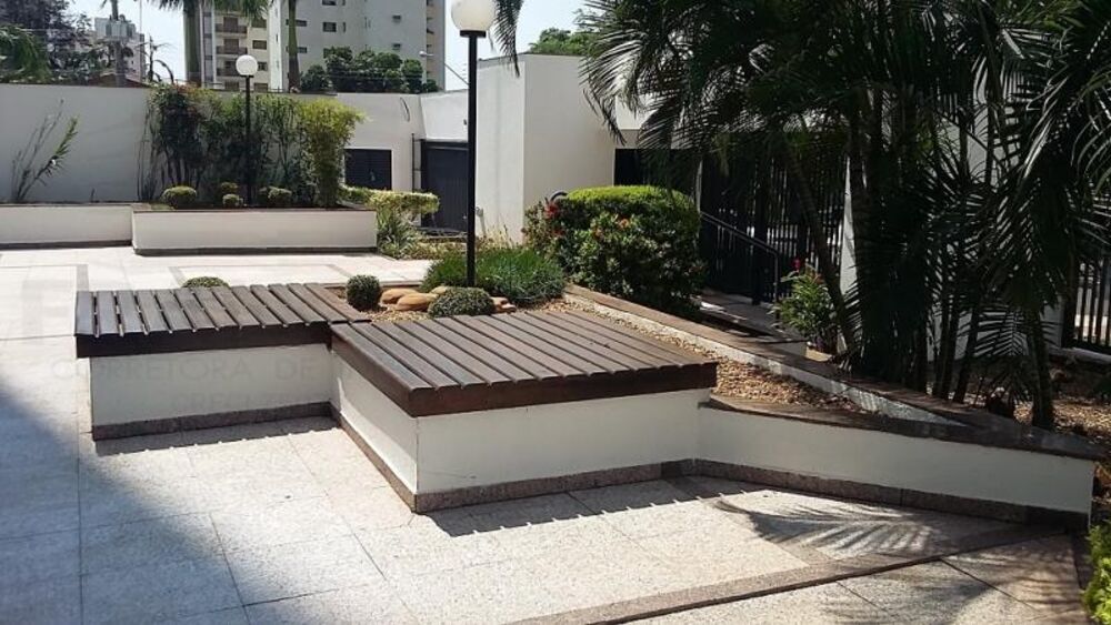 Apartamento à venda com 3 quartos, 150m² - Foto 2