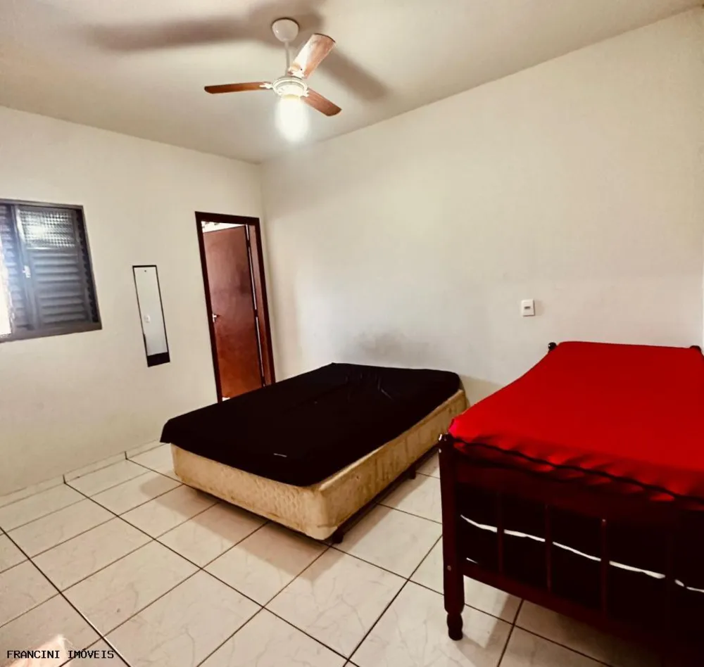 Chácara, 3 quartos, 300 m² - Foto 4