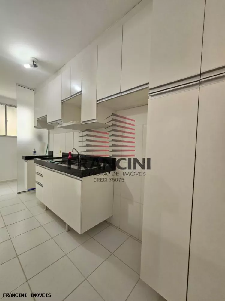 Apartamento à venda com 2 quartos, 67m² - Foto 4