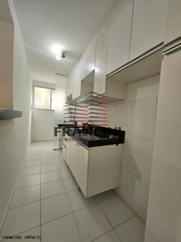 Apartamento à venda com 2 quartos, 67m² - Foto 3