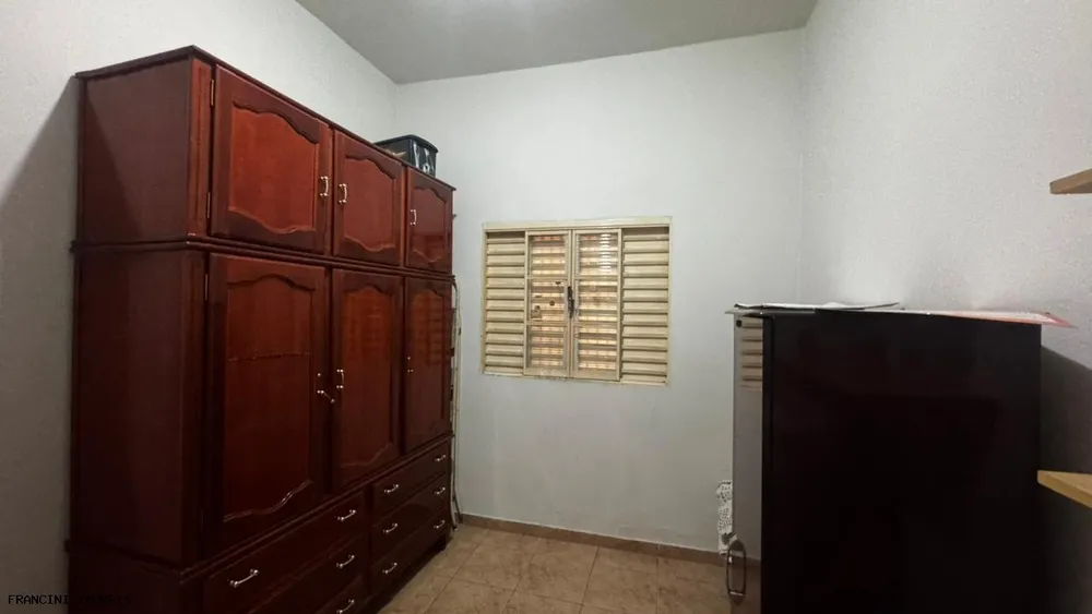 Casa, 4 quartos, 200 m² - Foto 9