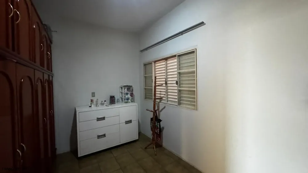 Casa, 4 quartos, 200 m² - Foto 1