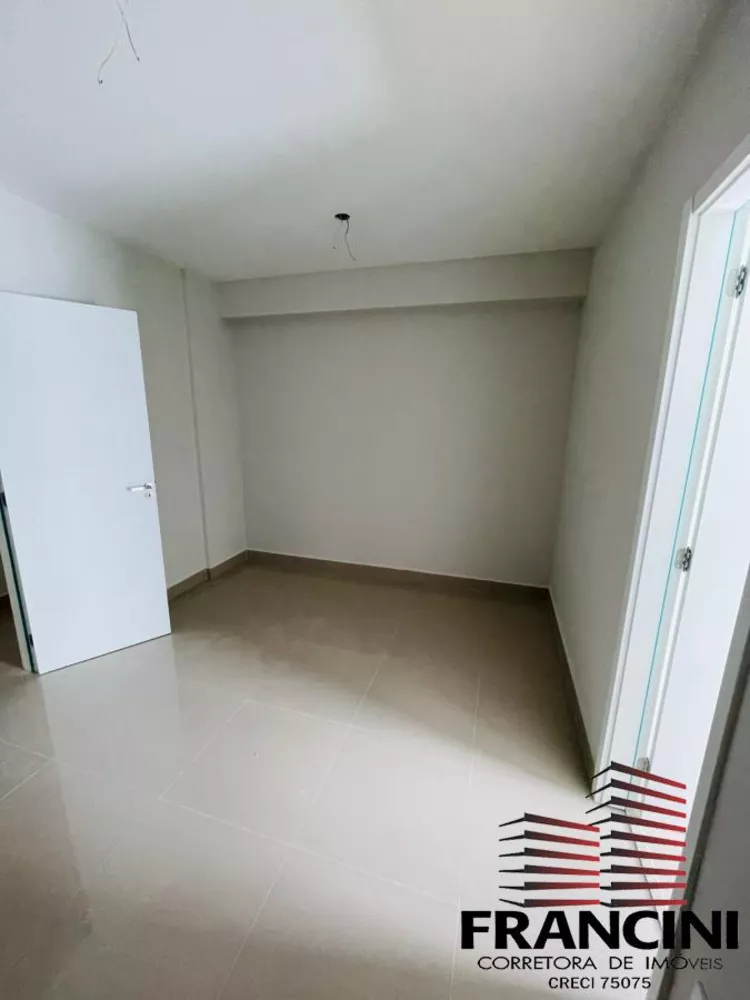 Apartamento à venda com 3 quartos, 160m² - Foto 5