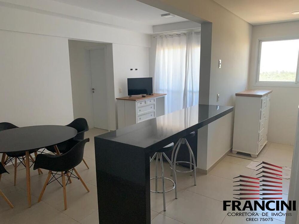 Apartamento à venda com 2 quartos, 70m² - Foto 3