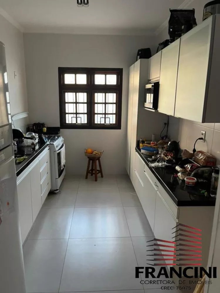 Casa à venda com 3 quartos, 363m² - Foto 3