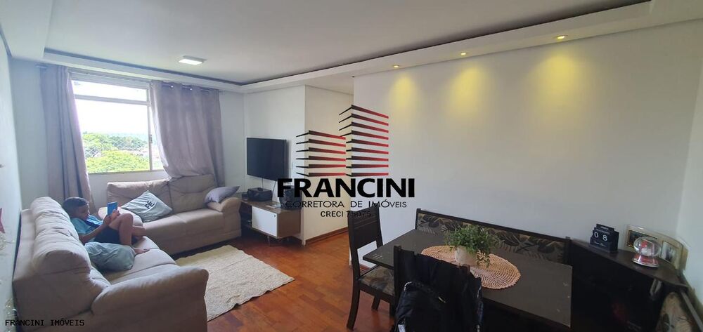 Apartamento à venda com 3 quartos, 70m² - Foto 1
