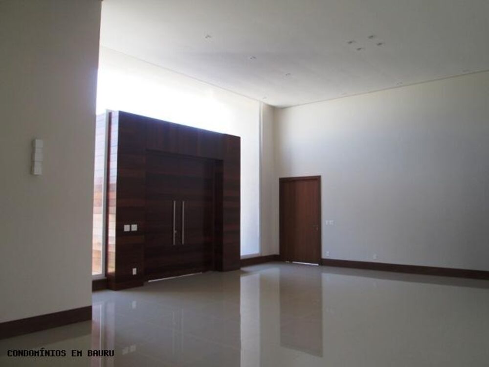 Casa de Condomínio à venda com 4 quartos, 569m² - Foto 3