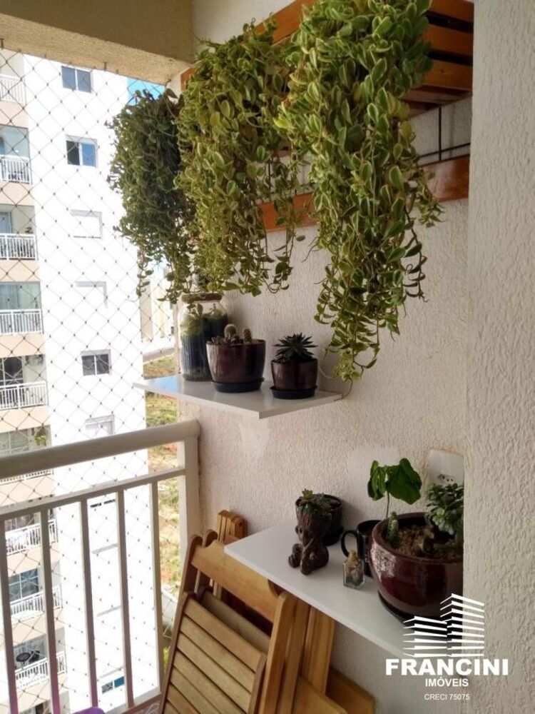 Apartamento à venda com 2 quartos, 65m² - Foto 1