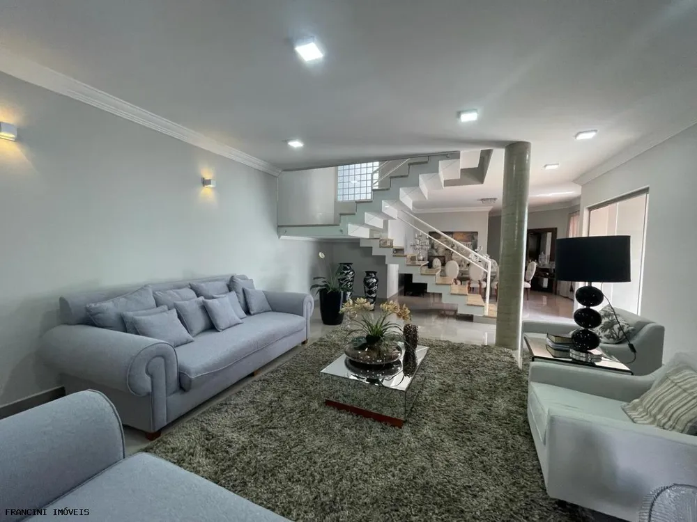Casa, 4 quartos, 450 m² - Foto 1