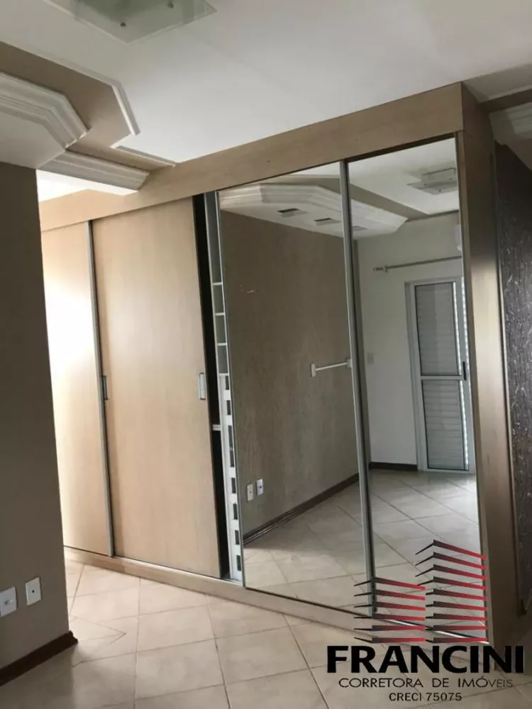 Casa de Condomínio à venda com 3 quartos, 450m² - Foto 4