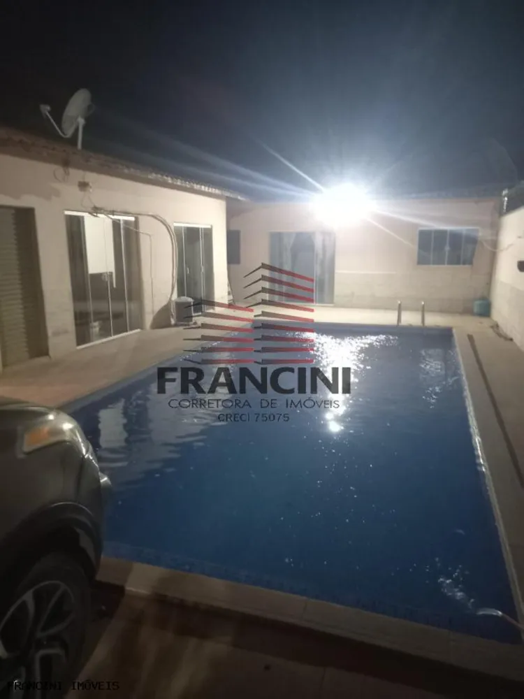 Chácara, 3 quartos, 300 m² - Foto 1