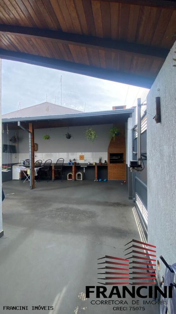 Casa à venda com 3 quartos, 250m² - Foto 6