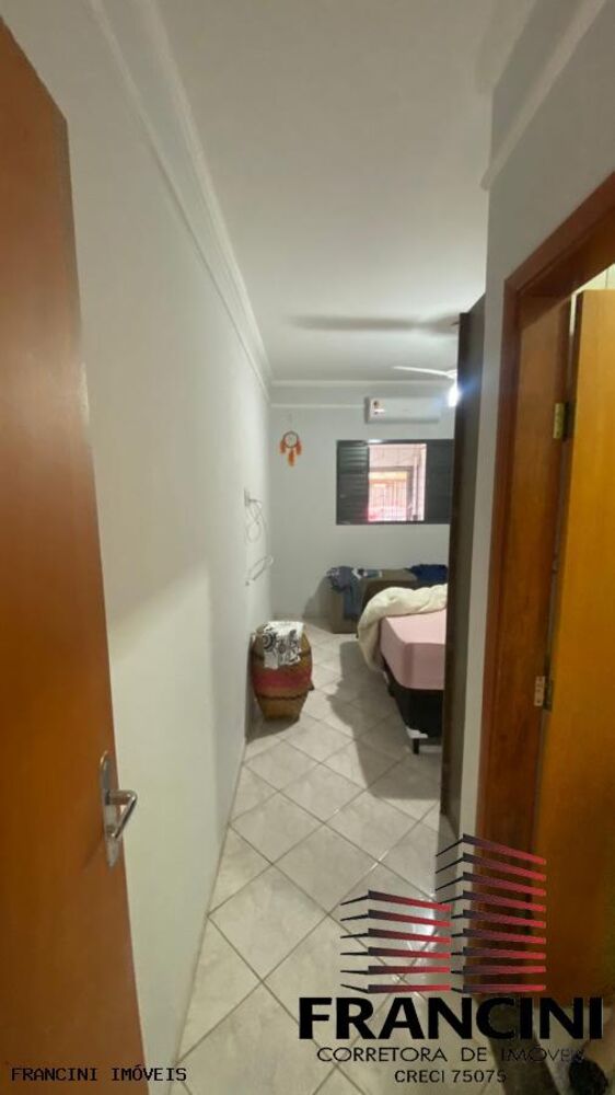 Casa à venda com 3 quartos, 250m² - Foto 15