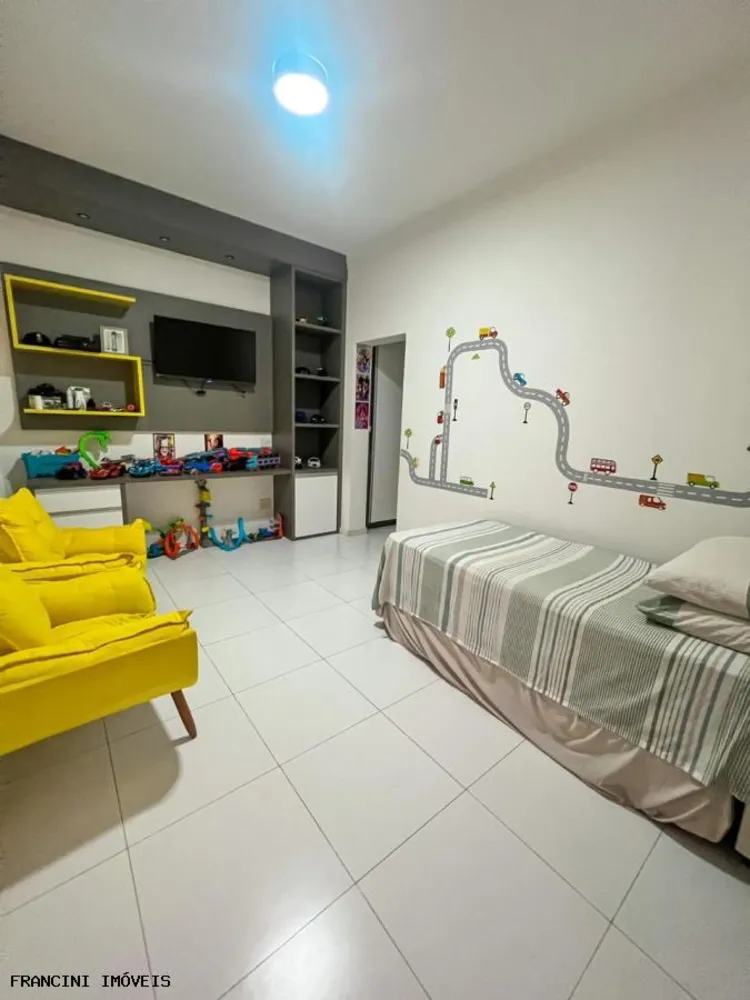 Casa, 2 quartos, 290 m² - Foto 1