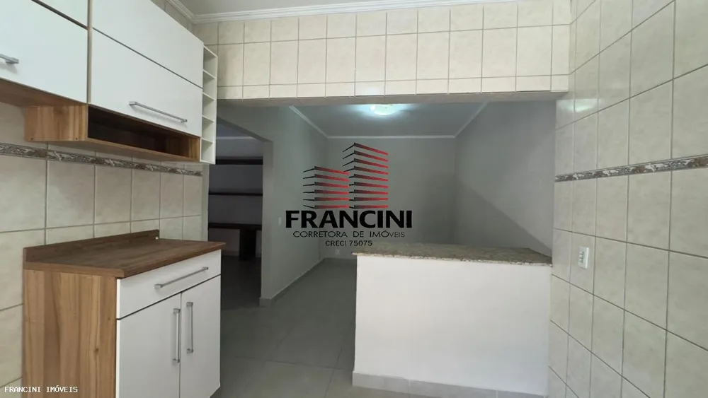Casa, 3 quartos, 250 m² - Foto 1